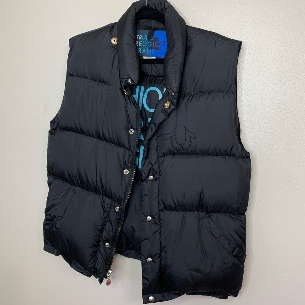 - EUC  BLACK TRUE RELIGION PUFFY VEST SIZE XL